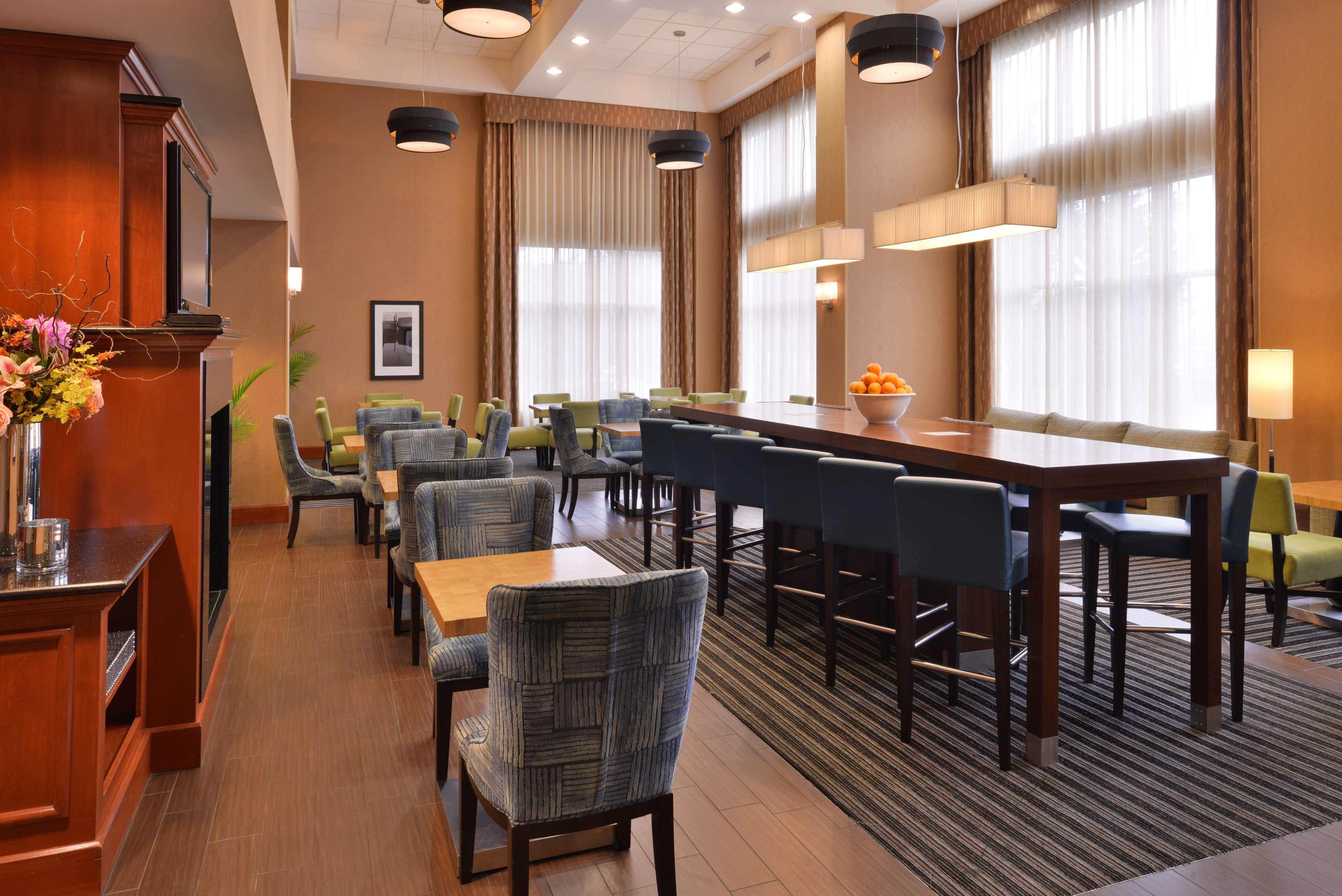 Hampton Inn & Suites Tacoma Ngoại thất bức ảnh