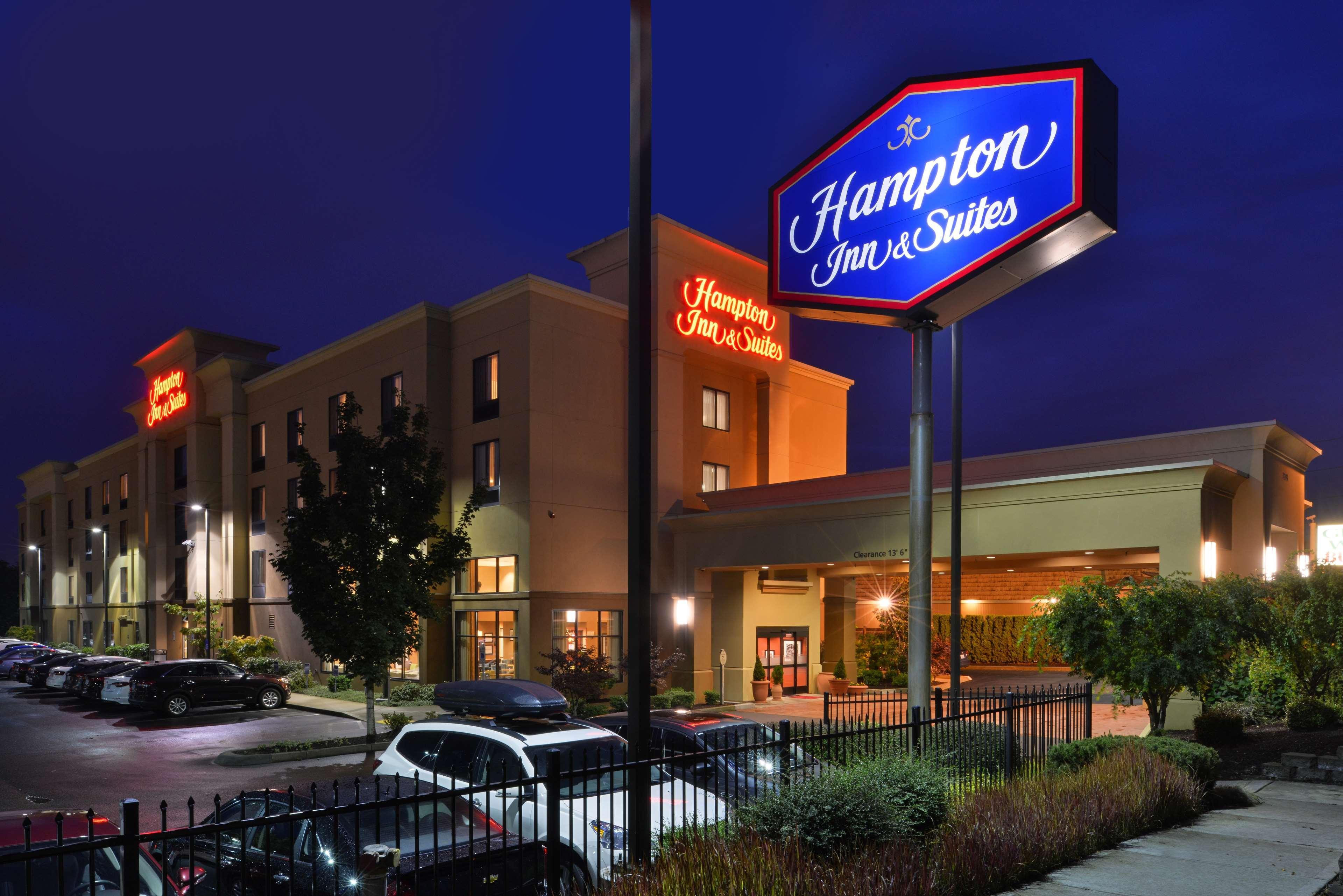 Hampton Inn & Suites Tacoma Ngoại thất bức ảnh