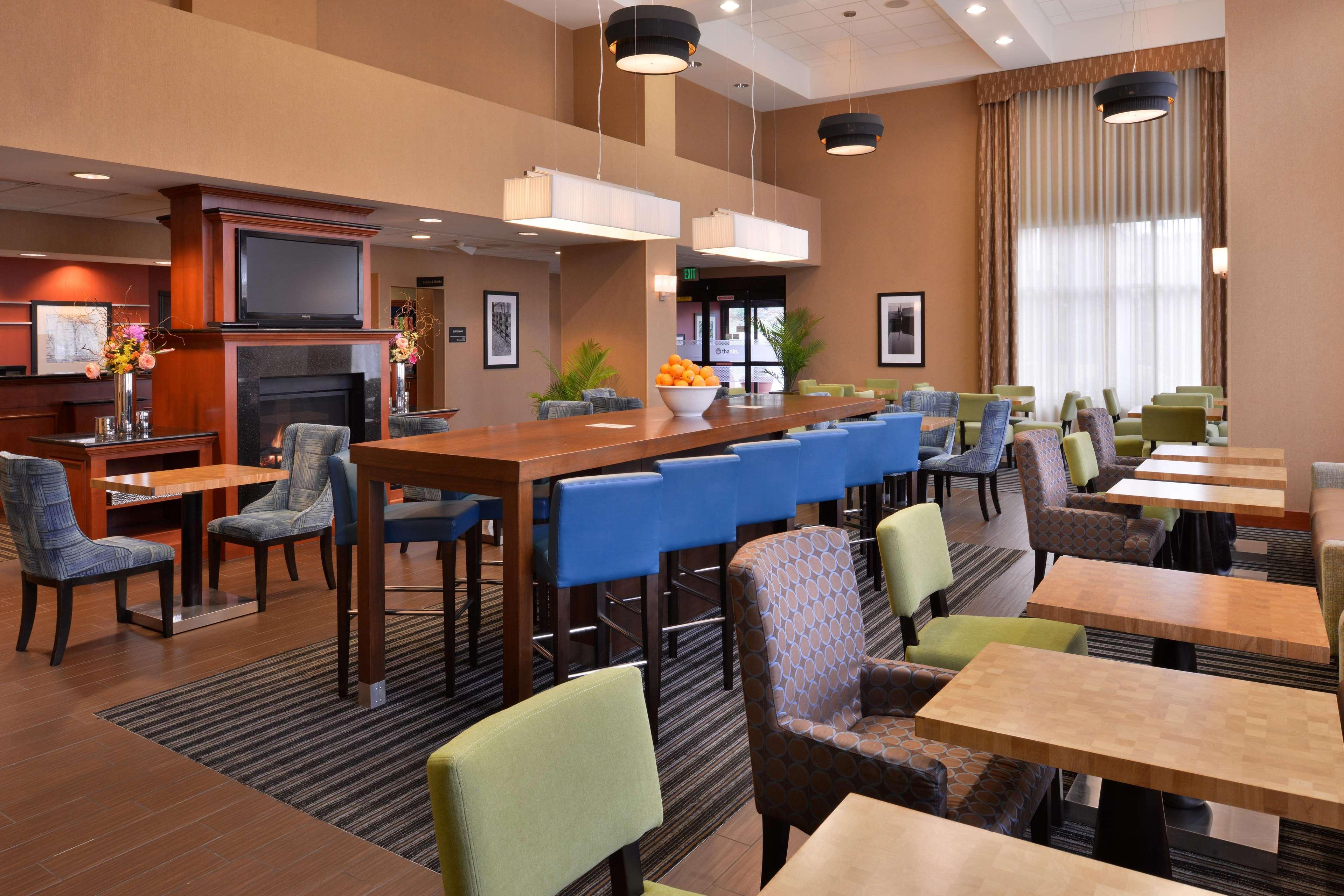 Hampton Inn & Suites Tacoma Ngoại thất bức ảnh