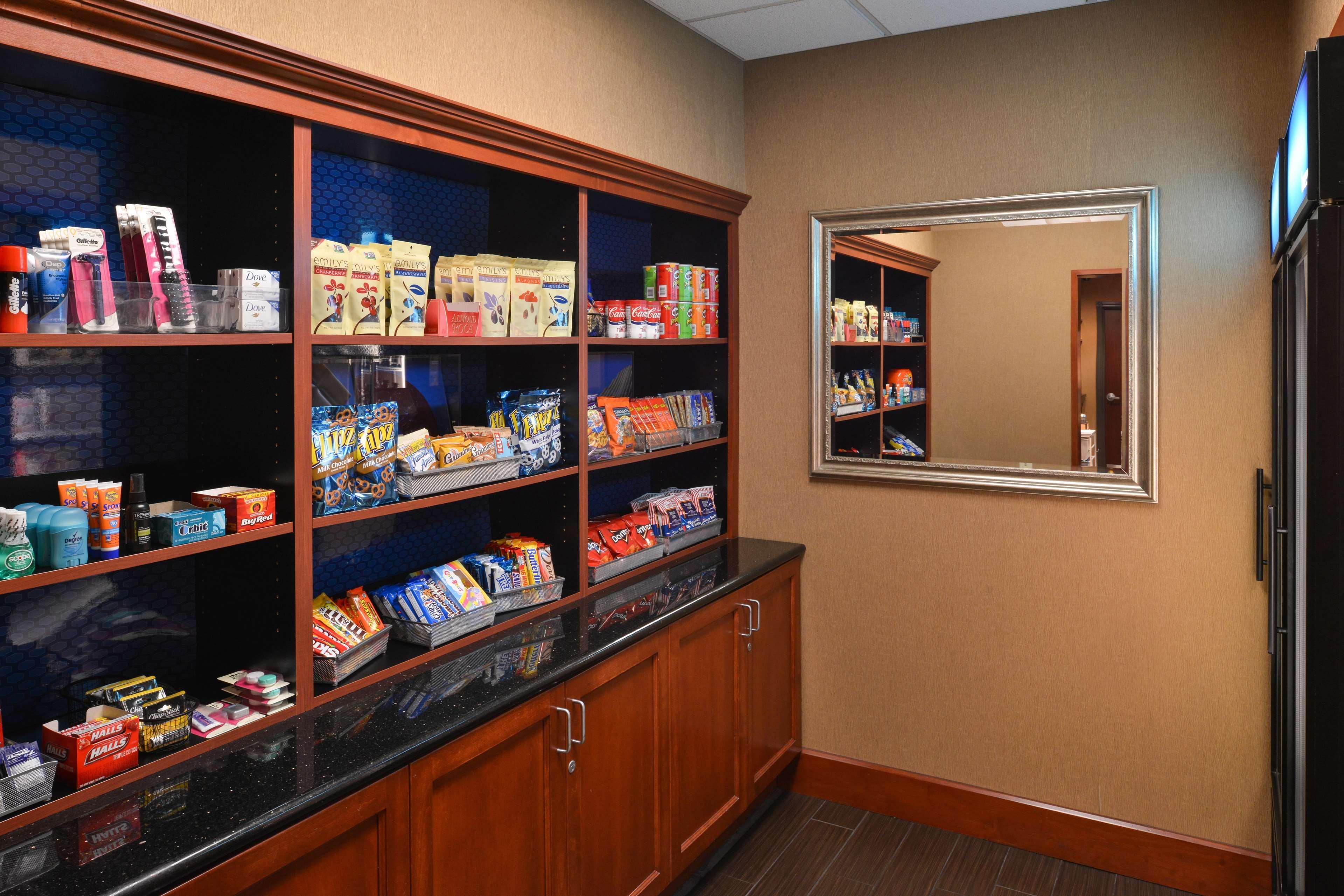 Hampton Inn & Suites Tacoma Ngoại thất bức ảnh