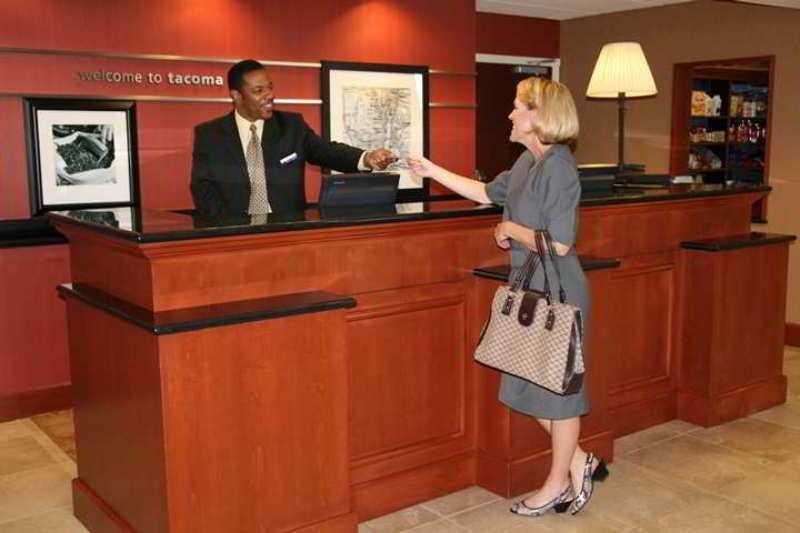 Hampton Inn & Suites Tacoma Ngoại thất bức ảnh